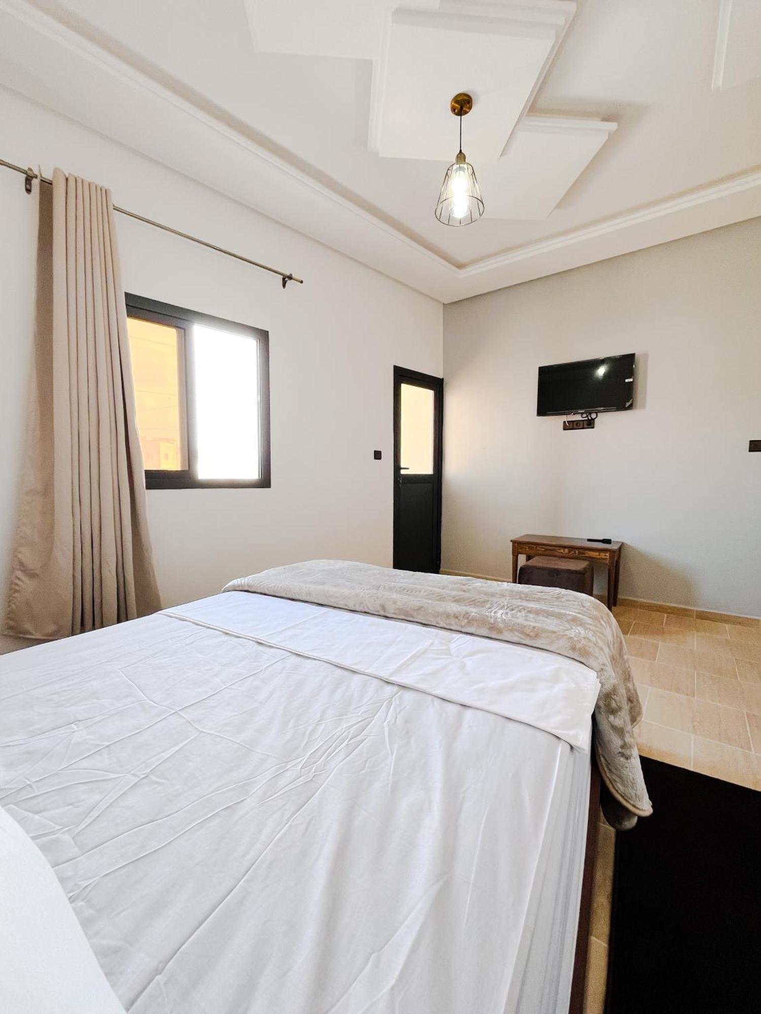 Hotel Ahmed Ali Dakhla Esterno foto